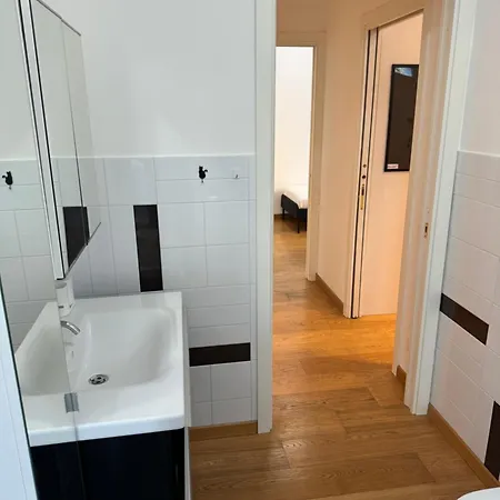 San Martino Free Parking 公寓