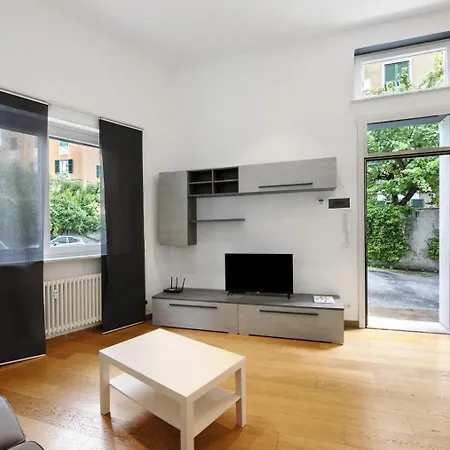 San Martino Free Parking 热那亚